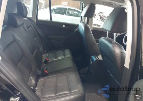 2017 Volkswagen Tiguan 2.0T Sel z USA, uszkodzony, nr VIN WVGWV7AX1HW503220